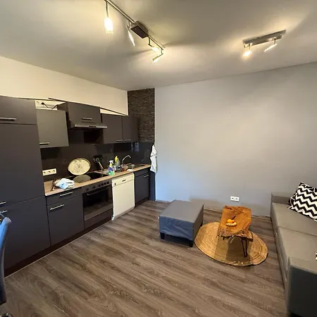 Monteur Und Zentrum Wlan, Kueche Und Parkplatz