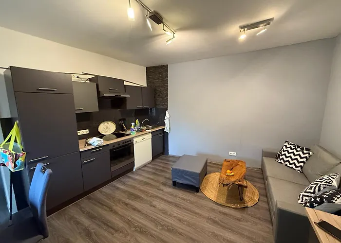 Monteur Und Zentrum Wlan, Kueche Und Parkplatz