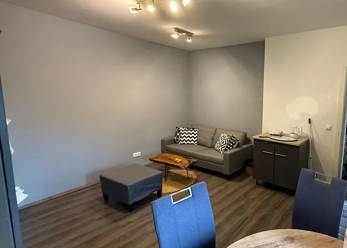 Monteur Und Zentrum Wlan, Kueche Und Parkplatz Feriehus *